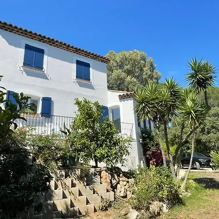 Вилла Les Saquedes 48