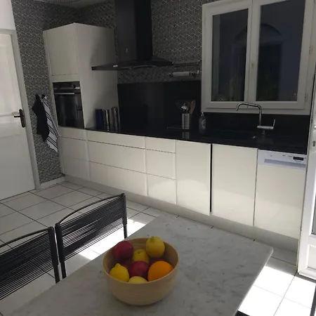 Les Saquedes 48 Сент-Максим