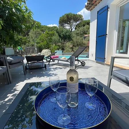 Вилла Les Saquedes 48 *