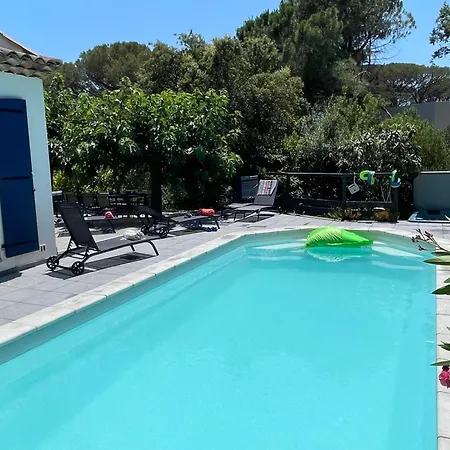 Les Saquedes 48 * Сент-Максим